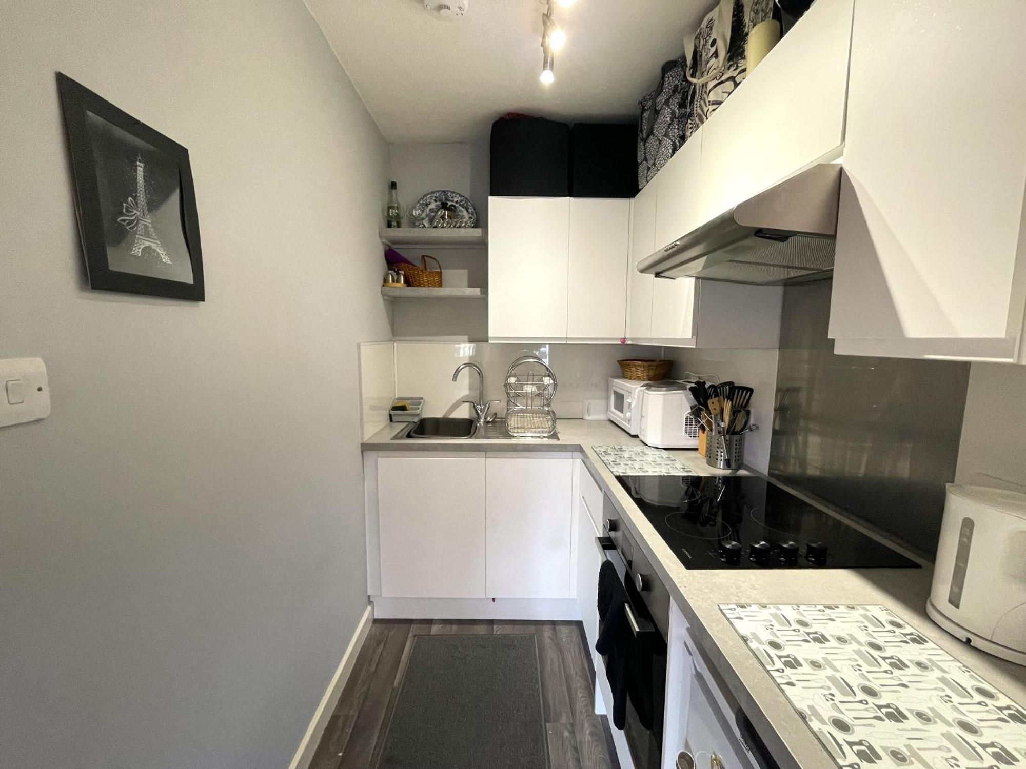 Snug Studio Apartment In Central Location ブリストル エクステリア 写真
