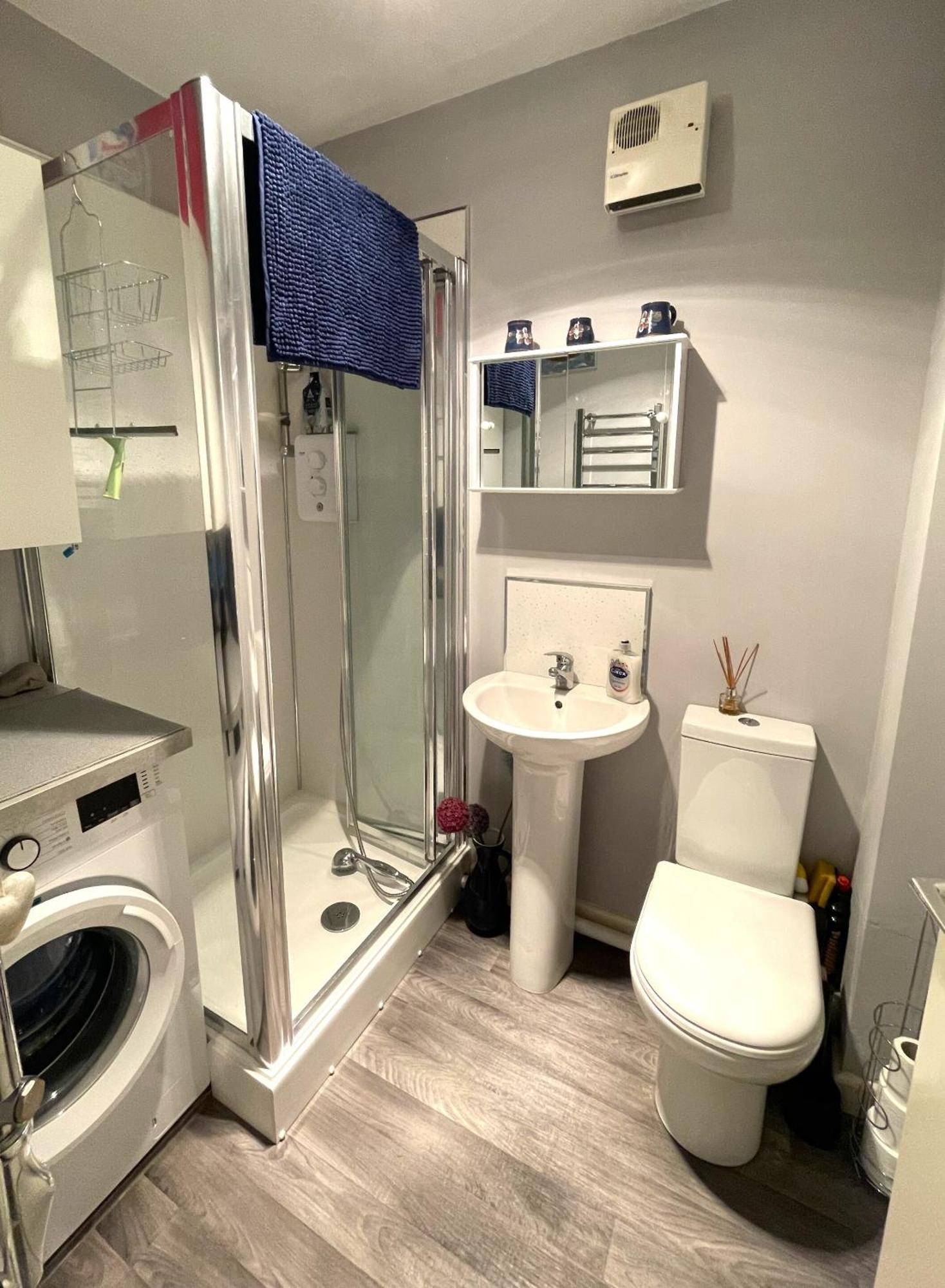 Snug Studio Apartment In Central Location ブリストル エクステリア 写真